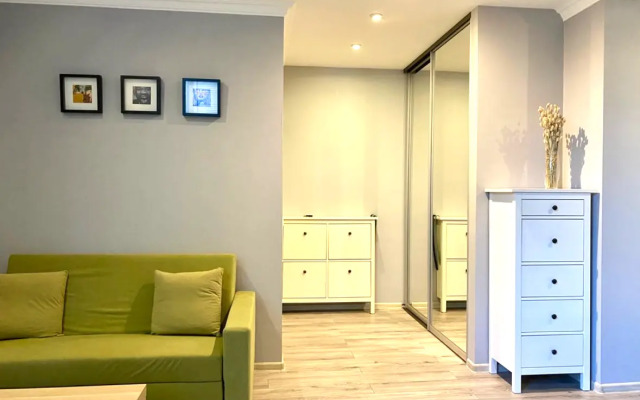 Квартира Cтудия-мансарда в центре у канала