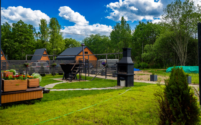 Barnhaus №1 s drovyanoj banej i goryachej kupel'yu, na 7 gostej Private House