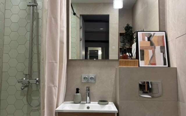 Oliva Lyuks Flat