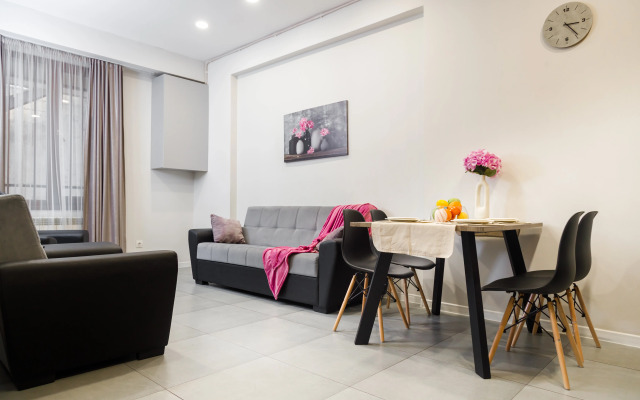 Stay Inn On Saryan Str. 26/3-5 Apartments
