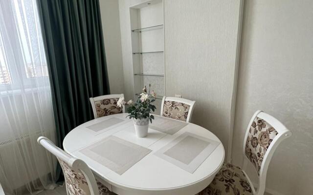 Апартаменты Острякова 244