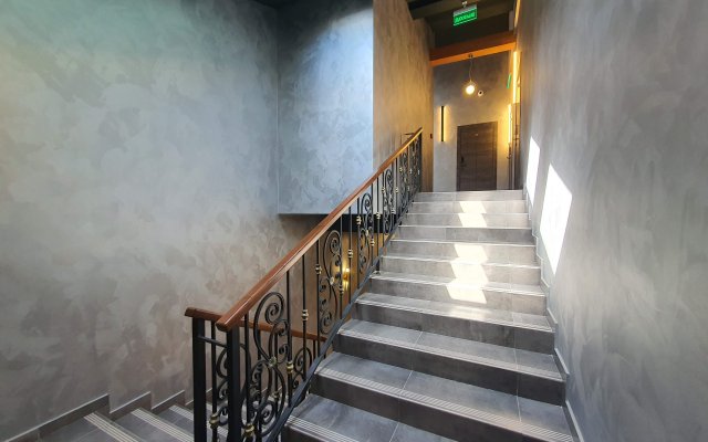 Апартаменты Студия с Балконом на Защитников Кавказа 114