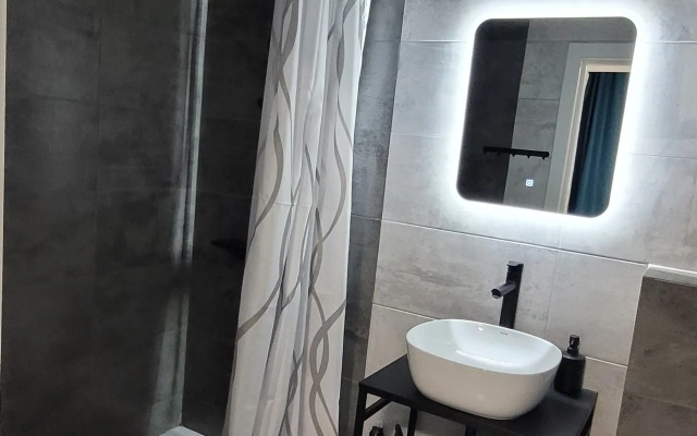 Vozle Stadiona Neftyanika Flat