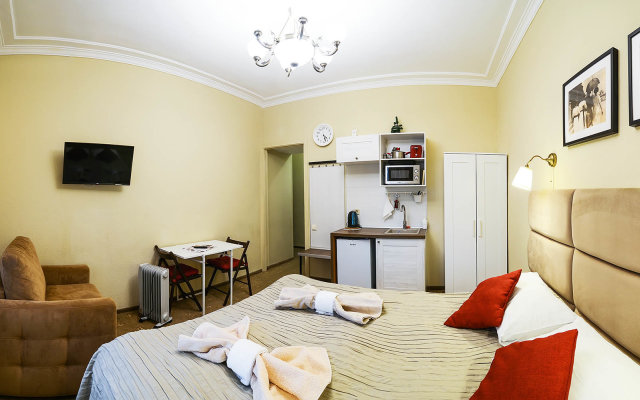 Tolstoj Skver Apartments