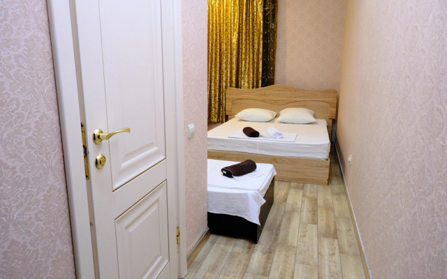 Noy Hotel