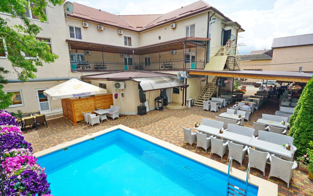 Zolotaya Liliya Hotel