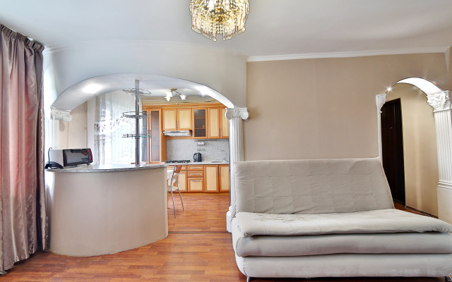 3-kh komnatnaya u parka Rivyera Flat