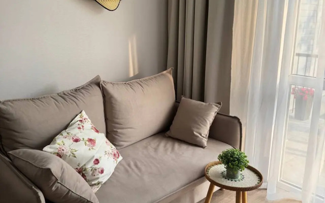Dizaynerskaya V Tsentre Abkhazii Flat