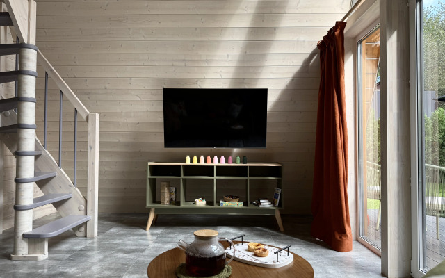 Частный дом Увеличенный А-фрейм Сад с баней и чаном