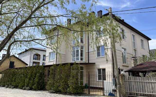 Zarechye Guest House
