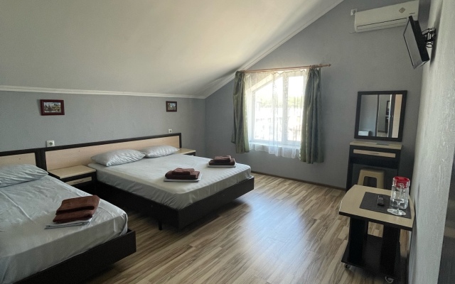 Dzhuliya Guest House