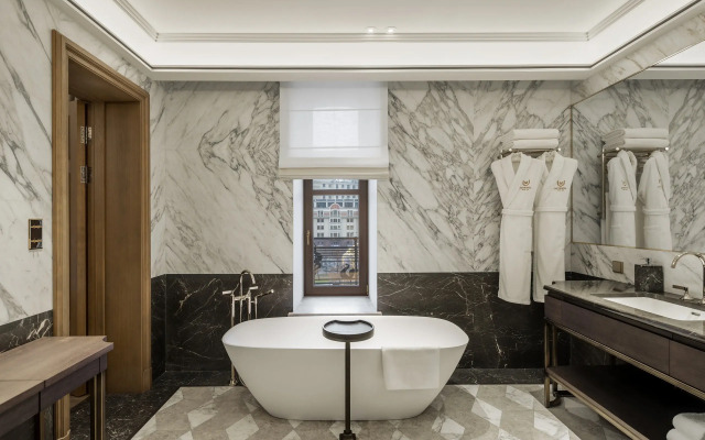 Отель Метрополь