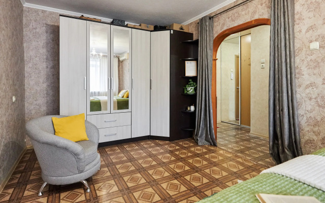 Ekonom Na Dobrovolskogo Flat