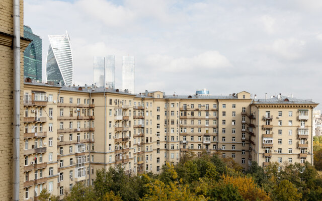 BonApart 3-kh komnatnye na Kutuzovskom Prospekte 30 Apartments