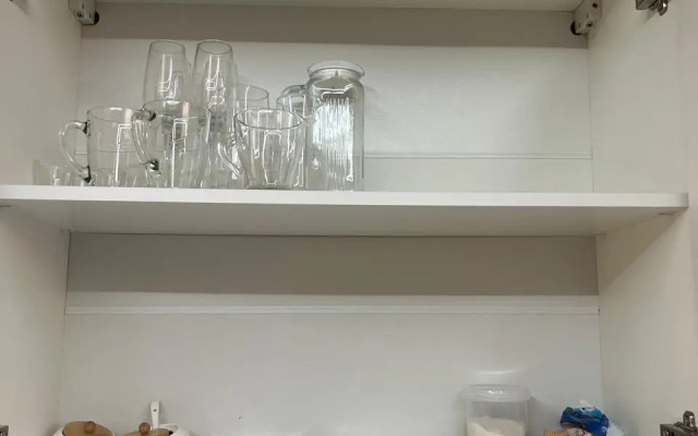 Chetyryokhmestnye apartamenty s balkonom ı basseynom na territorii Apartments
