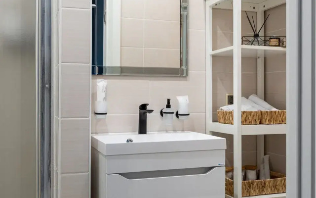 Stilnye Apartamenty S Vidom Na Park Flat