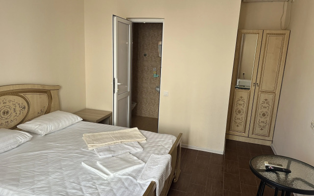 Zolotoy Pesok Private house