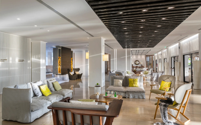 Cavo Maris Beach Hotel
