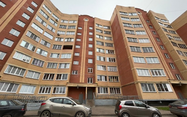 Royal Aurora Odnushka Na Sirenevoy Apartments