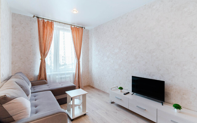 Studiya V Samom Tsentre Levogo Berega Irtysha Apartments