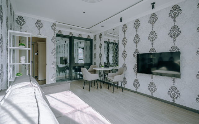 Апартаменты Lalapart Classic четырехместная 48 м в ЖК Лайнер