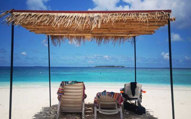 Kamadhoo Inn Guest House