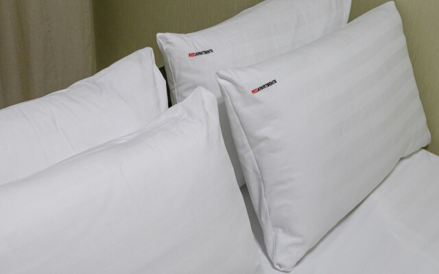 Red Leskova Tugela Apartments