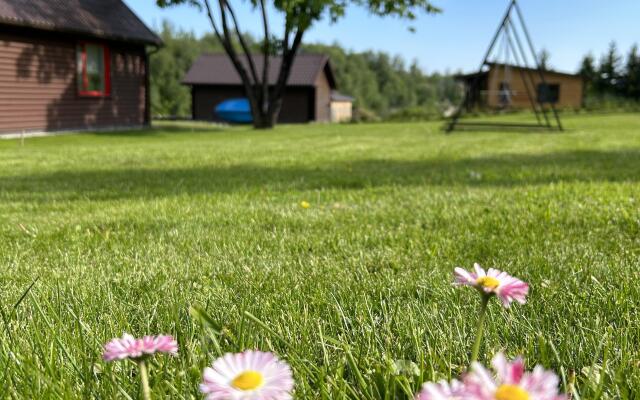 Частный Дом На Берегу Реки