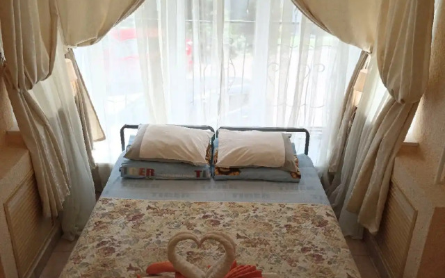 V Tapochkah Hostel