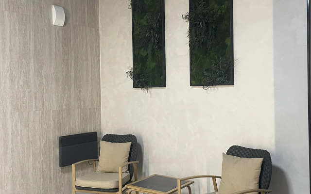 S Sovremennym Dizaynom I Mebelyu Flat