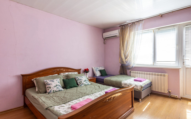 Na Leselidze 10b Guest House