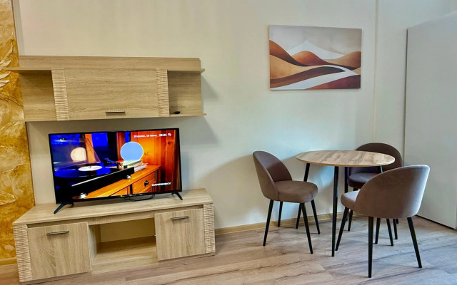 Квартира Уютная двушка-студия в доме бизнес класса