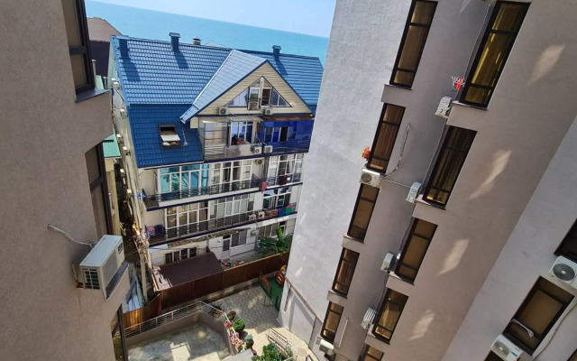 Na Beregu Chernogo Morya Flat