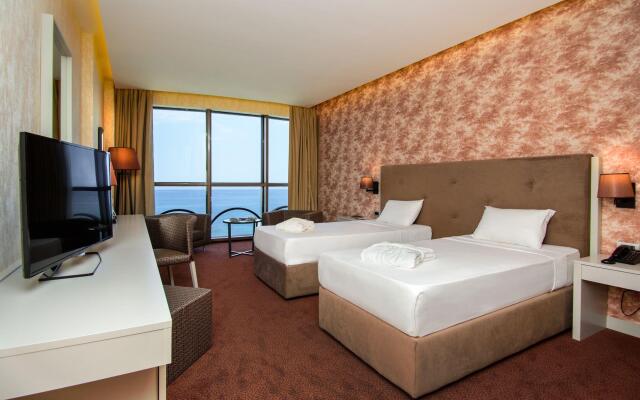 The Grand Gloria Hotel
