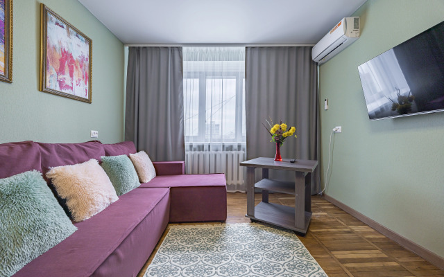 Svetlaya Prostornaya 3-K Kvartira Apartments