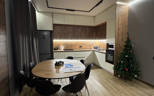 Частный дом большой новый