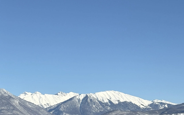 Квартира с Видом на Горы Сириус