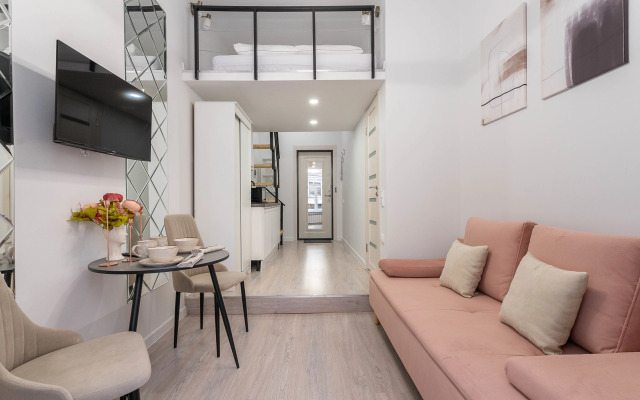 Квартира Светлая студия в старинном доме