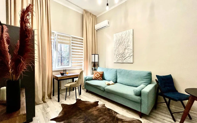 Апартаменты Двухуровневая студия Loft в центре города