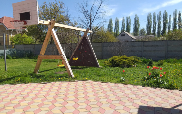 Mozhzhevel'nik Guest House