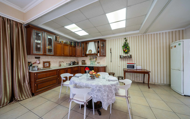 Частный дом Большой уютный коттедж с баней