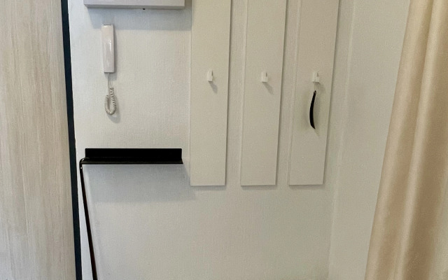 Potryasayuschaya S Vidom Na Gorod Flat