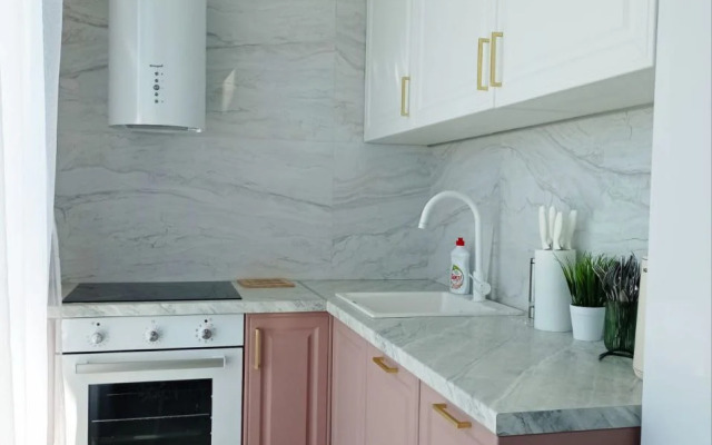 Квартира двухкомнатная с панорaмным видом нa Ялтинскую бухту.