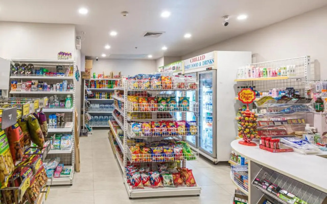 Отель Centre Point Hotel Sukhumvit 10