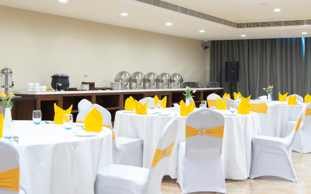 Отель Hotel Kyriad Hotel, Salalah