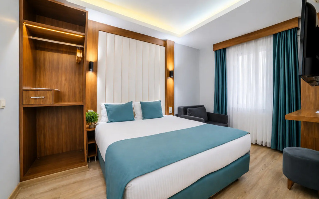 Weingart Black Tulip Hotel - Image 4
