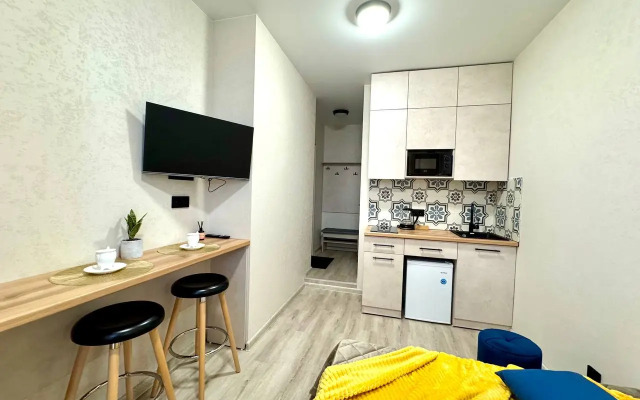 Квартира Марс Отель Строителей 18 к1 комната 1