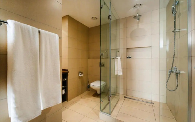Отель Trademark Suites at Enaki Town