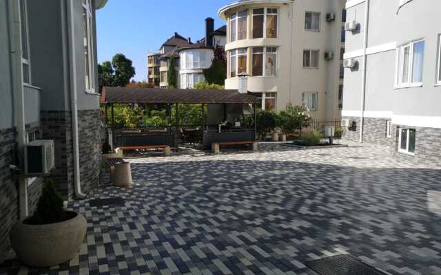 Apartments Hotel Complex Raduga