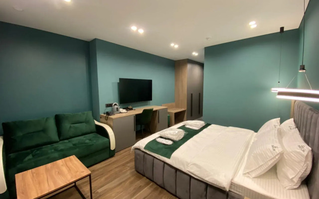 Royal Status Hotel
